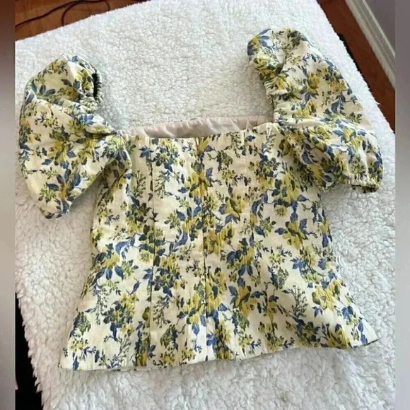 For Lovers and Friends Top  in size XSMALL - Picture 5 of 7